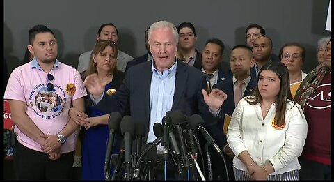 El Stupido Returns and gives a fake presser