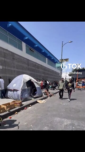 STREET LIFE⛺️🚶‍♂️🏢⛺️📸IN DEMOCRAT CONTROL CALIFORNIA🚯🏢🚴‍♂️⛺️🧎💫