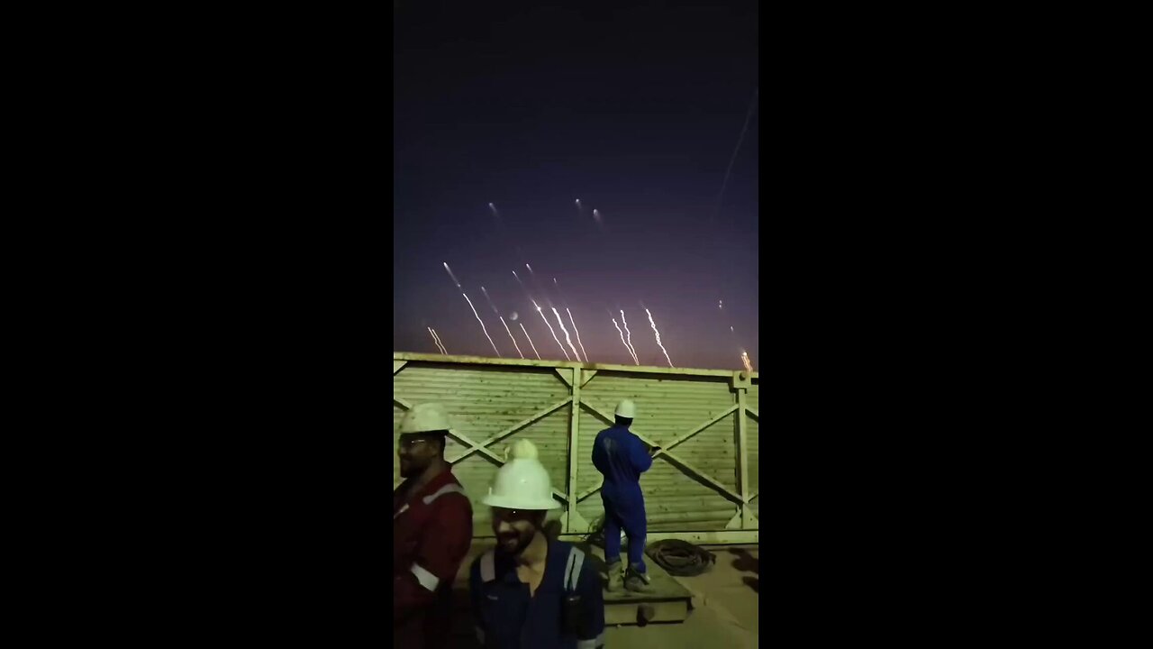 Chinese workers record Iranian missile