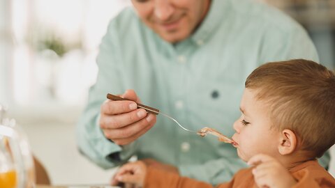 Parents struggle to balance fun and healthy lunches
