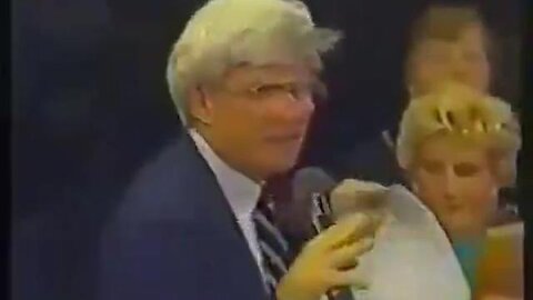 "1985 Phil Donahue Show: Brave Doctors Debunk Vaccine Effectiveness"
