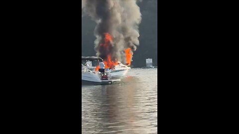 🚨 BREAKING: Boat EXPLOSION on Lake Lanier sends 5 to hospital!