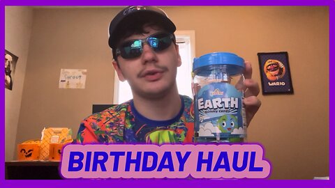 BIRTHDAY HAUL! Reviewing Birthday Presents I got for my birthday