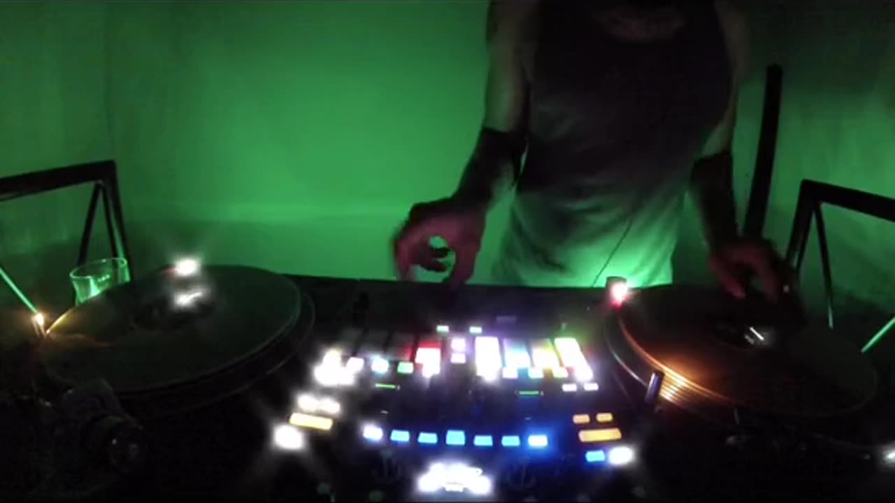 scratching yea