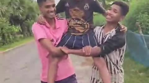 বন্ধু যখন পালকিতে ওঠে! হাসতে হাসতে পাগল 😂 | Funny Shorts | Bengali Comedy