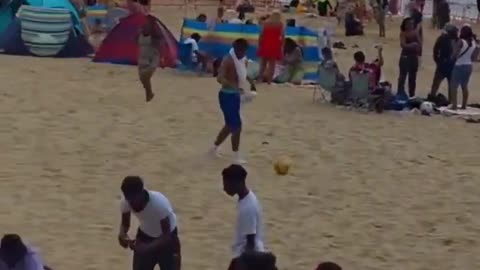 It's not fourth world, it's Bournemouth beach, UK 👀