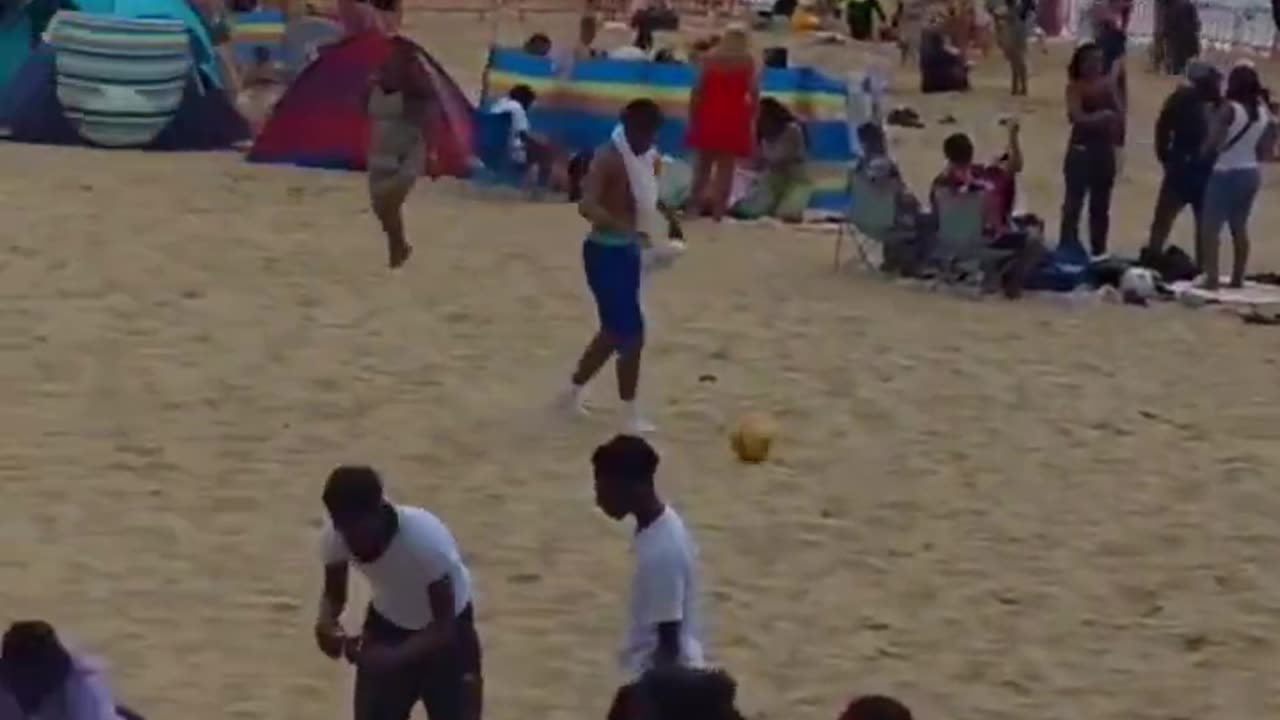 It's not fourth world, it's Bournemouth beach, UK 👀