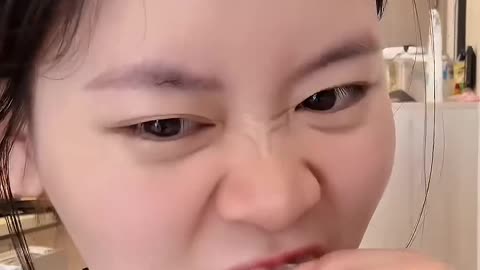 Let’s Make Kiwi Tanghulu! 🍡 – LIKE & FOLLOW for More Viral Fruit Recipes by @nickdigiovanni