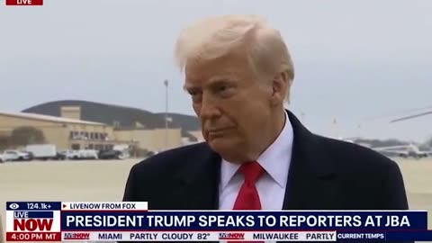 Reporter accidentally hits Trump in the face with microphone