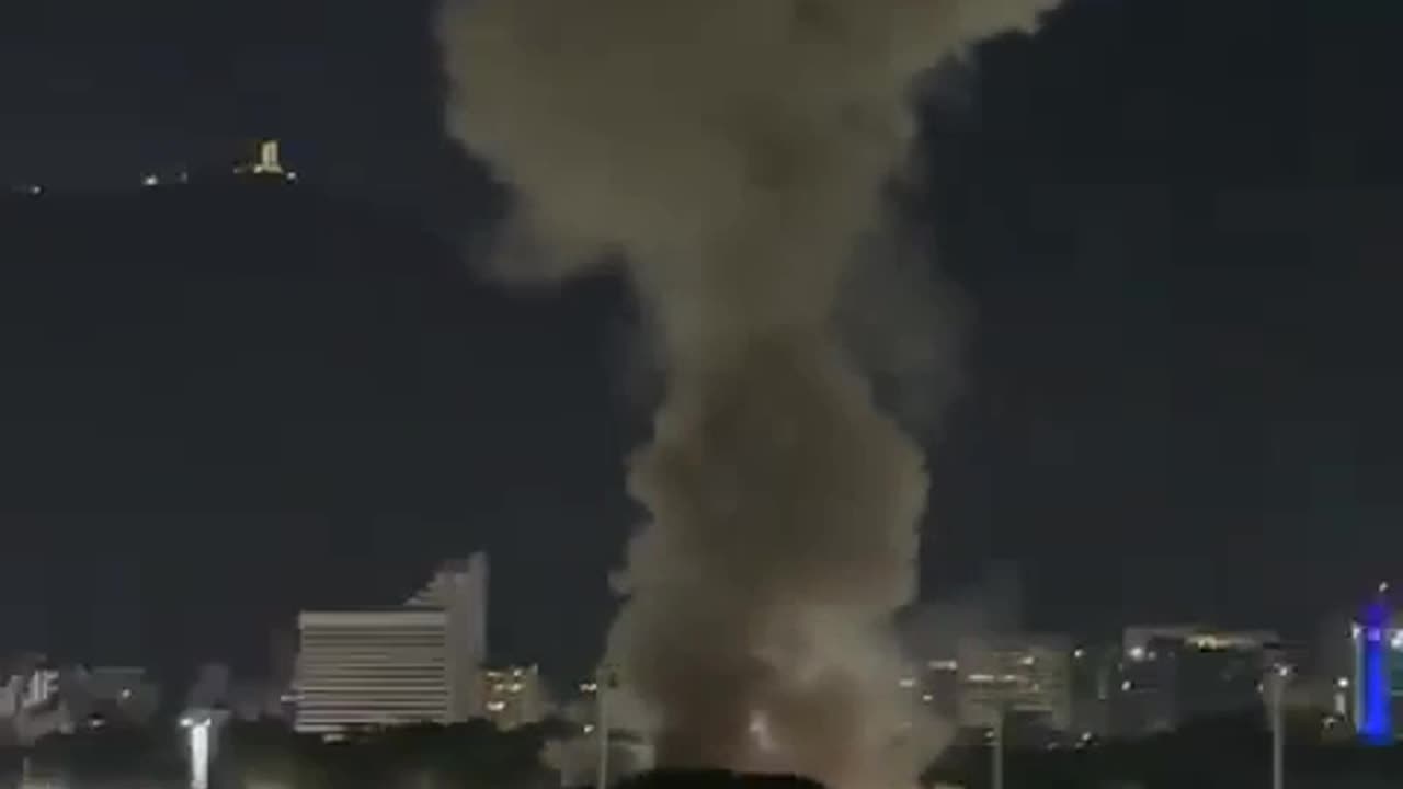 US Attacks Rock Caracas
