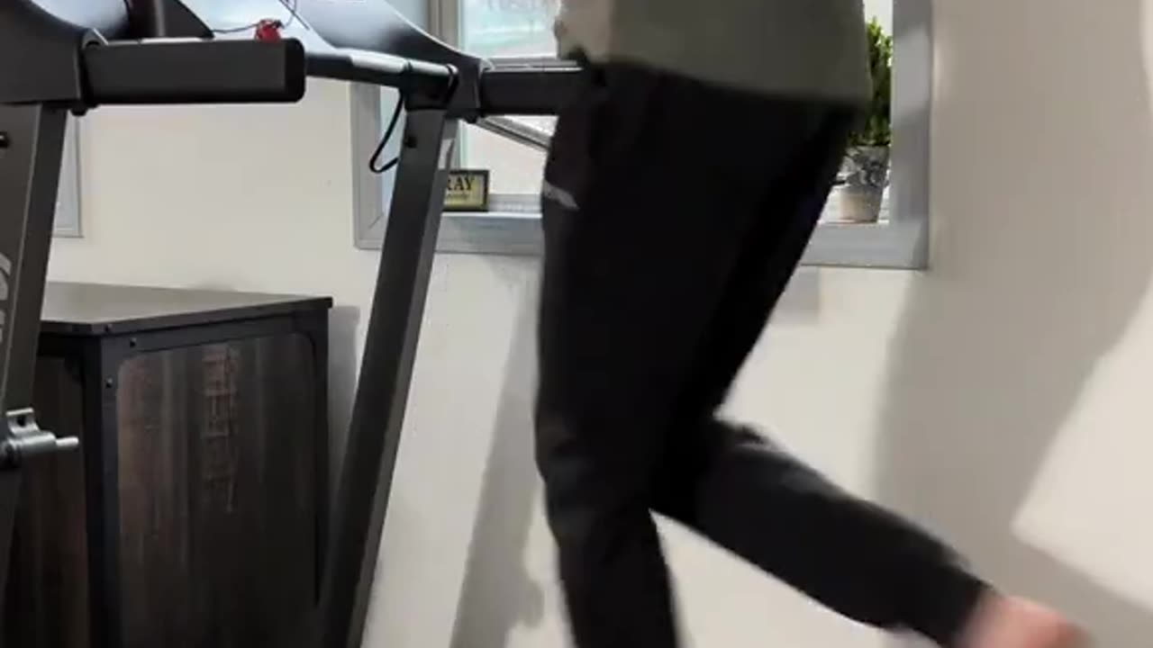 why did he come back 😭😭