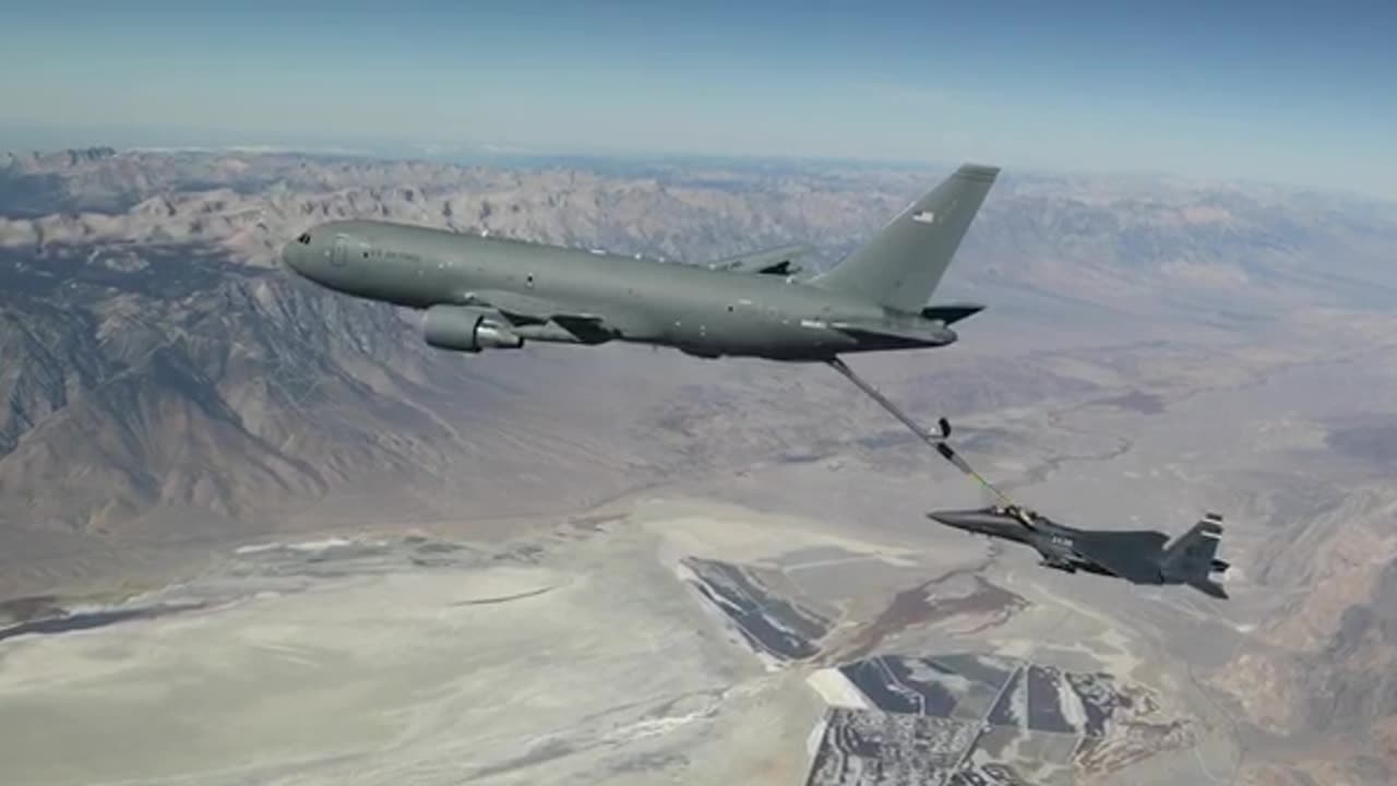 Aerial refueling by the Boeing KC-46A tanker