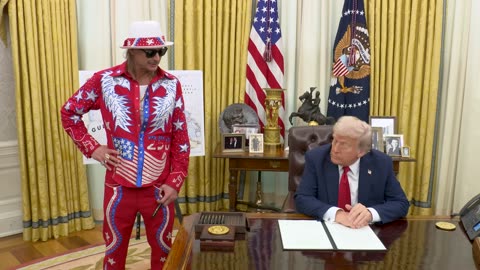 President Trump Signs an Executive Order in the Oval Office, Mar. 31, 2025