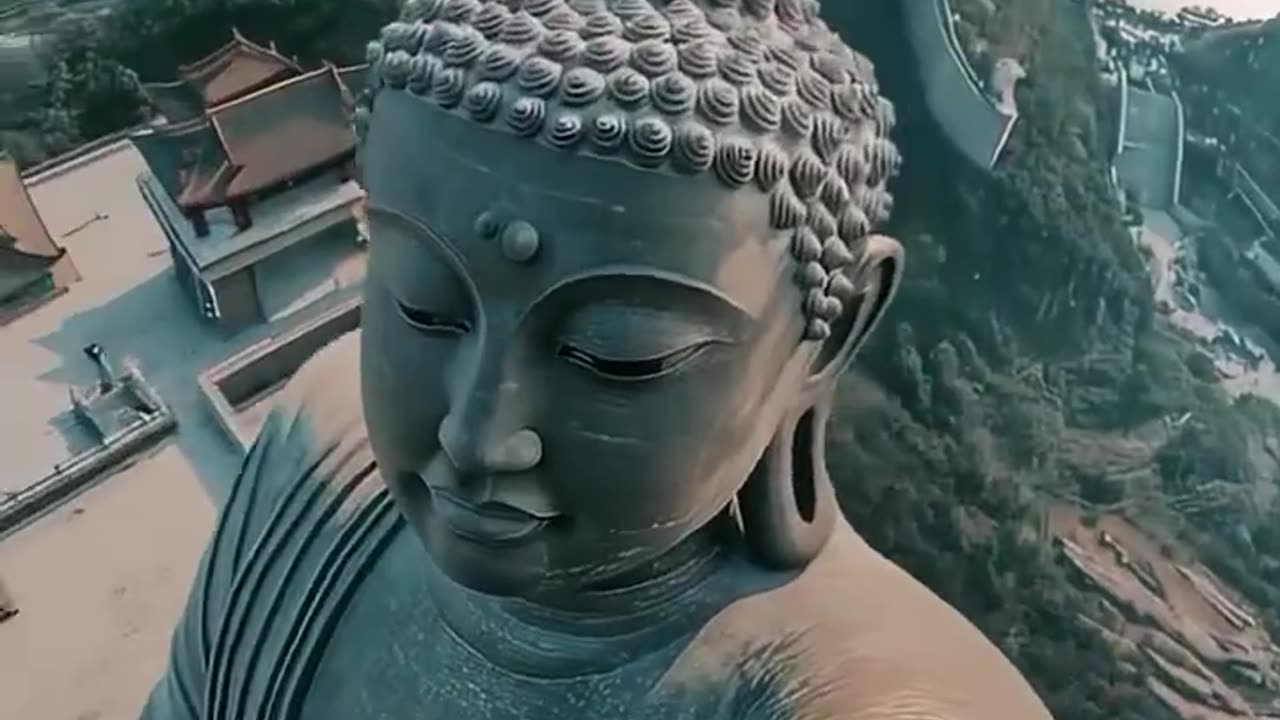 WORLDWIDE STATUE TAKE SELFIE...📸📱🎥