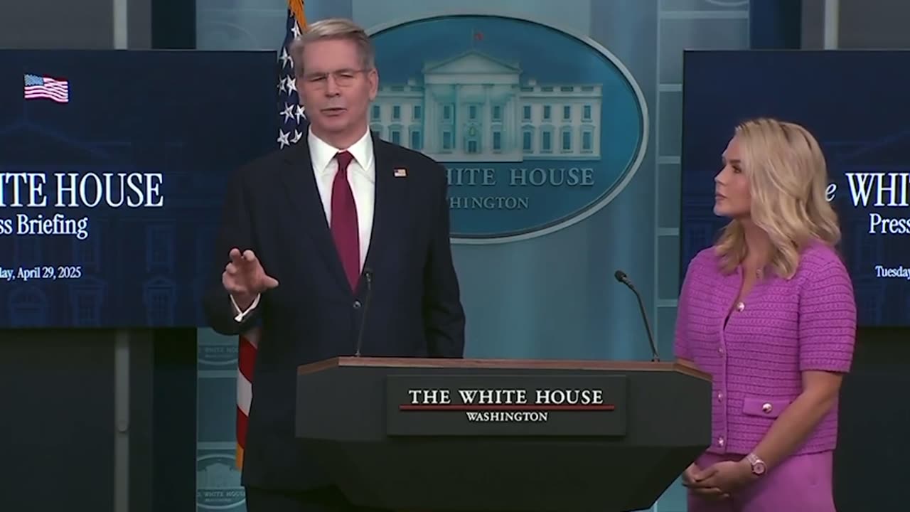 Scott Bessent Says Tariff Income Could be Used for Income Tax Relief "Immediately"