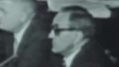 Alleged Boss of Chicago questioned by Robert Kennedy