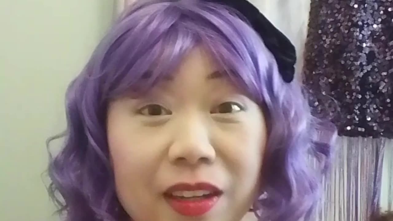 KITTY 😸 S1 E44 I wasted money on these tarot cards