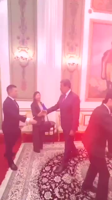 Venezuela President met with Chinese Delegation day before
