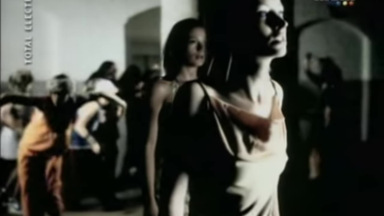 BT - Flaming June