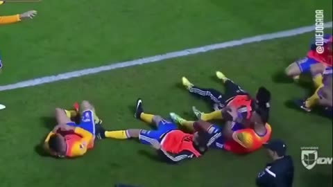 Funny Soccer Football Vines Goals Skills Fails (15)