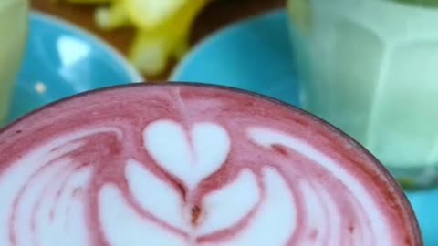 Caffeine Clash: 15 Surprising Ways Coffee & Tea Battle for Your Body & Mind! ☕️⚔️🍵