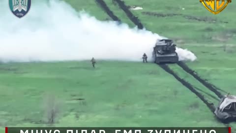 Drones Repeatedly Smasing into A Pair of Russian Turtle Tanks