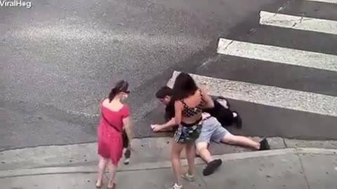 😮✨ Bystander Chases Down Attacker and Saves the Day! | FeedMyCuriosity