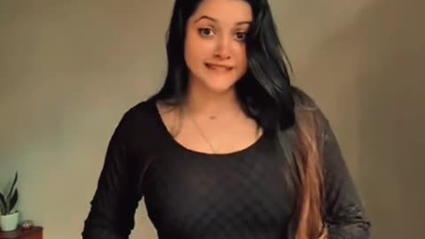 Girls Short 04