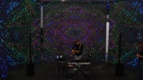 Musician creates entire song in under 16 minutes!