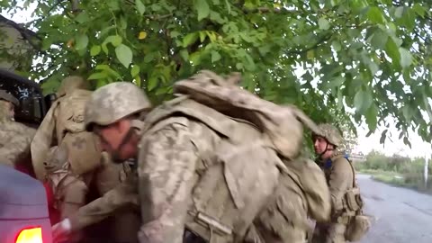 Ukrainian soldier crawled for days through drone kill-zone