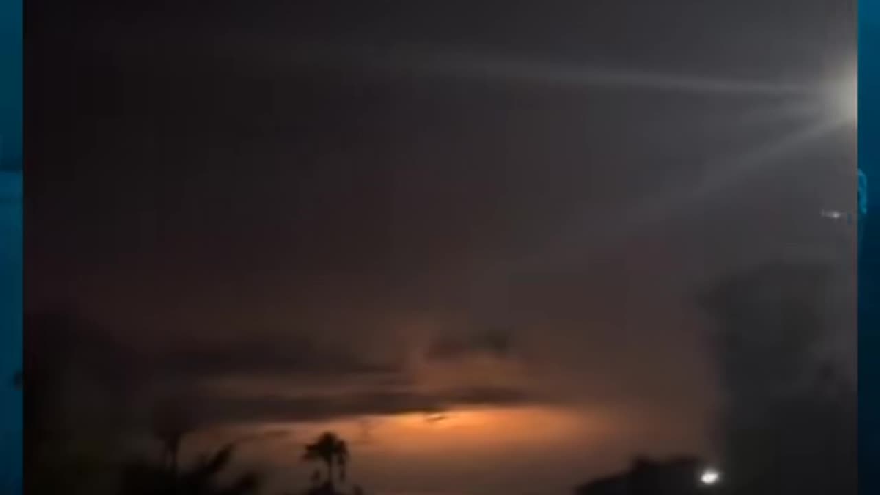 😨👽 This UFO Encounter Will Give You Nightmares! | TheHauntingHour
