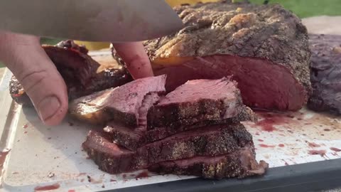 Cutting Grass-Fed Steak like butter. cartercountrymeats.com