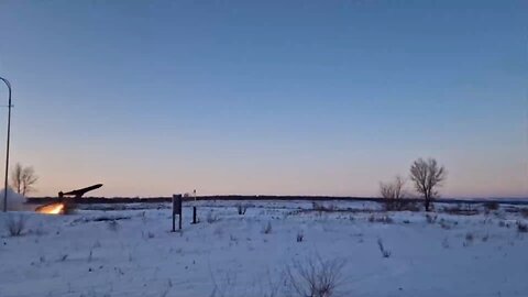 Shocking! This Russian Weapon Hits Harder Than Missiles—Watch Ukraine’s Bases Obliterated!