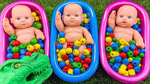 30 Minutes Mixing Candy M&M'S into 3 Color Super Bathtubs with Funny Dolls & Make Up Cutting ASMR