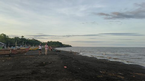 Afternoon Stroll at the Beach (December 10, 2025)