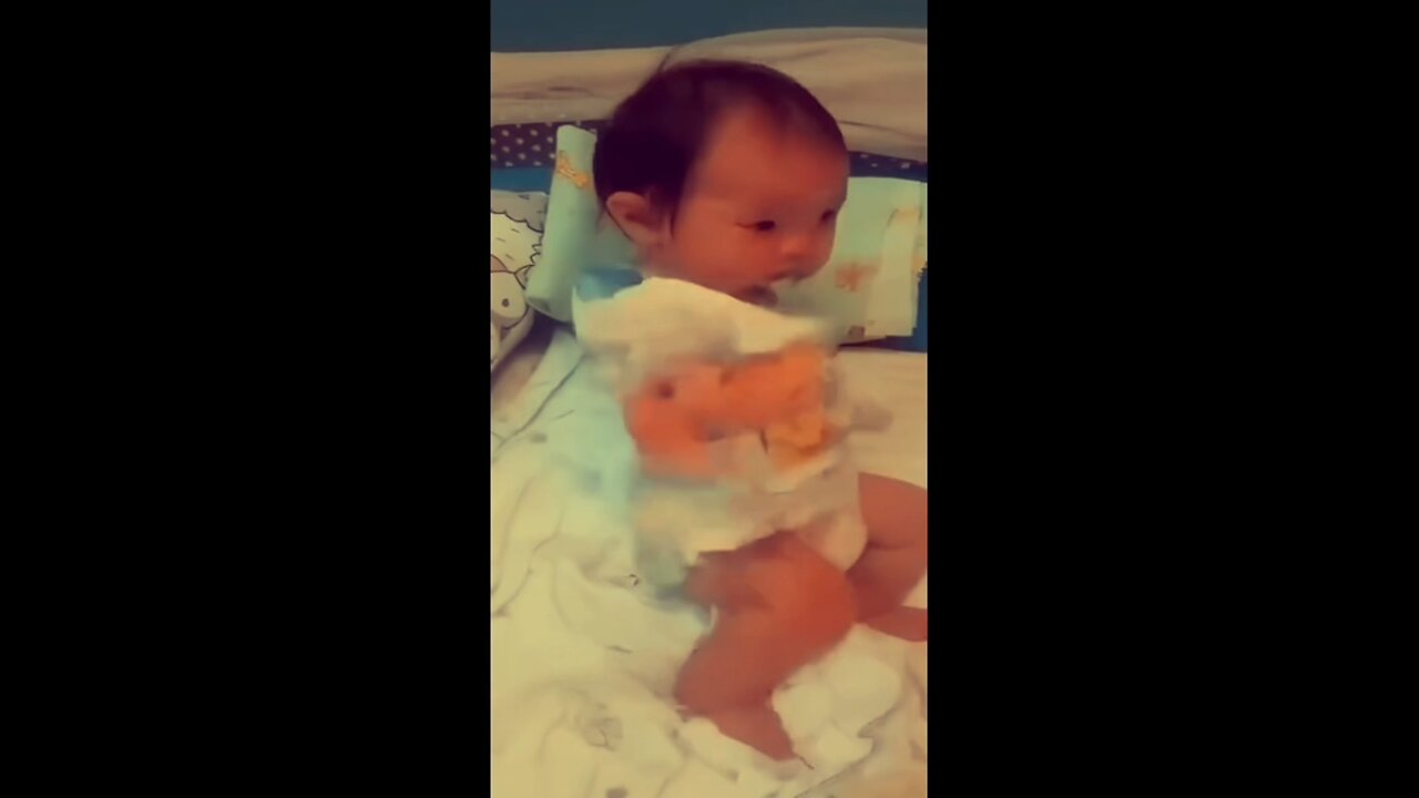 This baby’s first step was to my song 😂