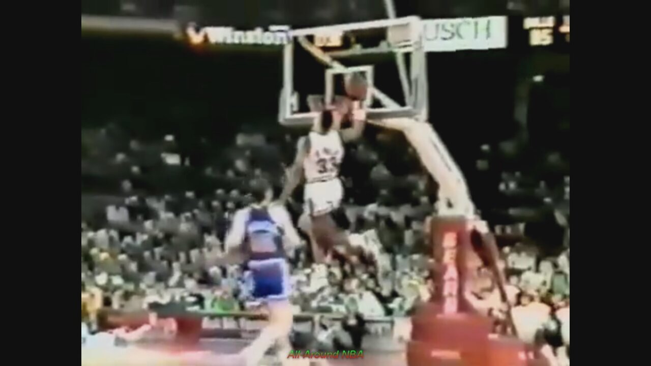 Scottie Pippen 31 Points 5 Ast 5 Stl Vs. Knicks, 1988-89.