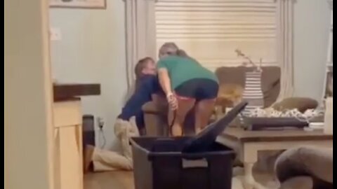 🟢 WATCH: "Teacher of the Year" Going Viral For All The Wrong Reasons! Too Far?