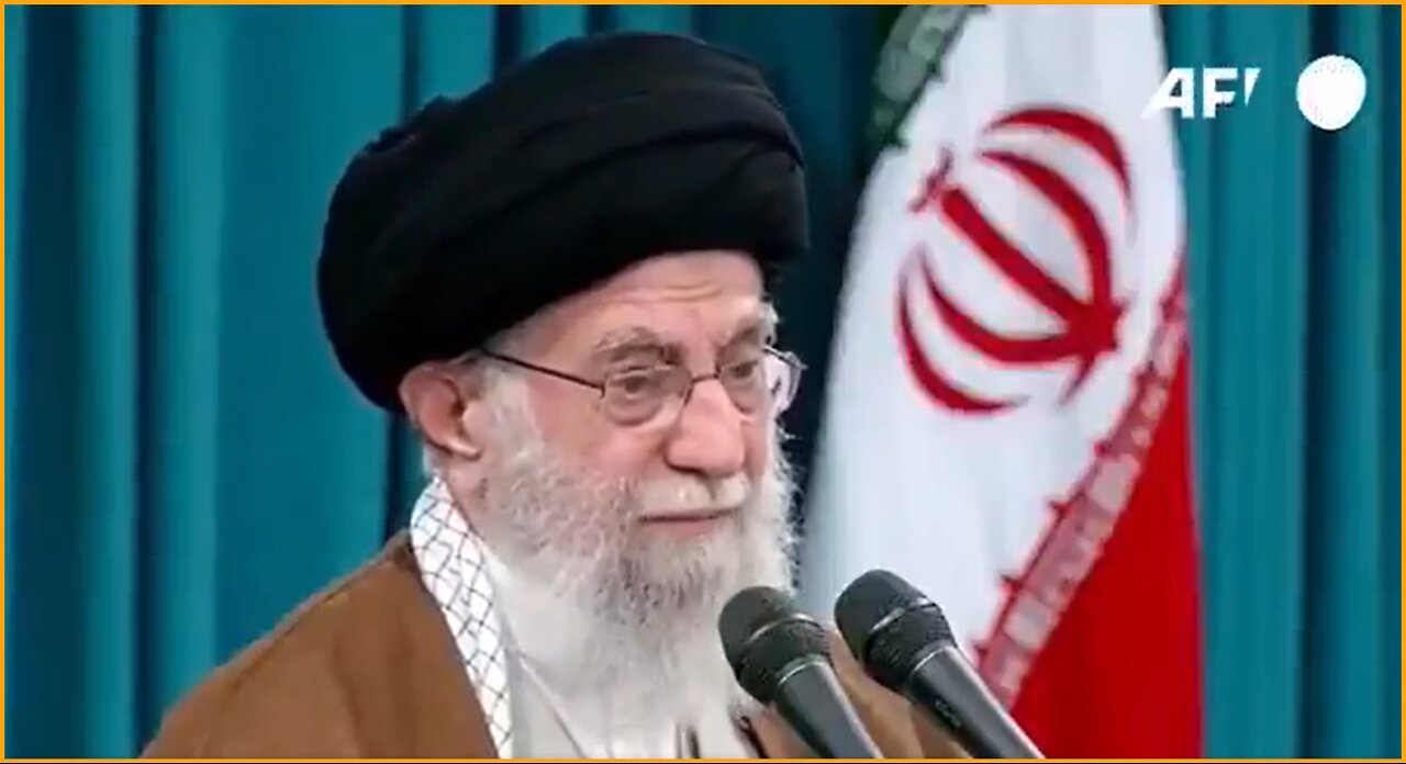 This is how you know Trump Is In Charge! (Too Funny) .......