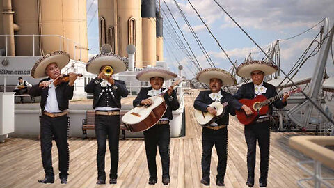 Mexican Boat Crashes Into Brooklyn Bridge