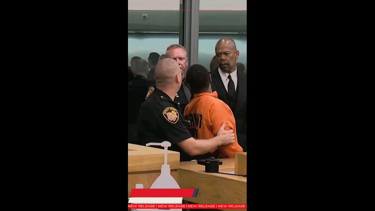 Rodney Hinton Jr. will remain in jail without bond