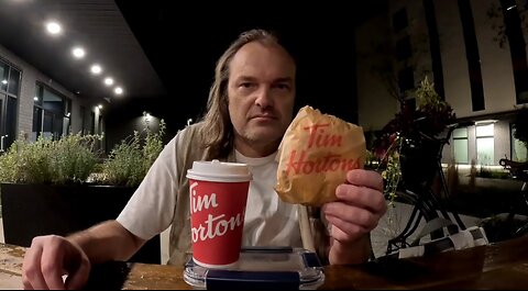 Tim Hortons Four cheese Bagel Philadelphia Herb & Garlic Cream Cheese with Bacon & Tomato Review