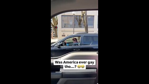 I like your MAGA hat