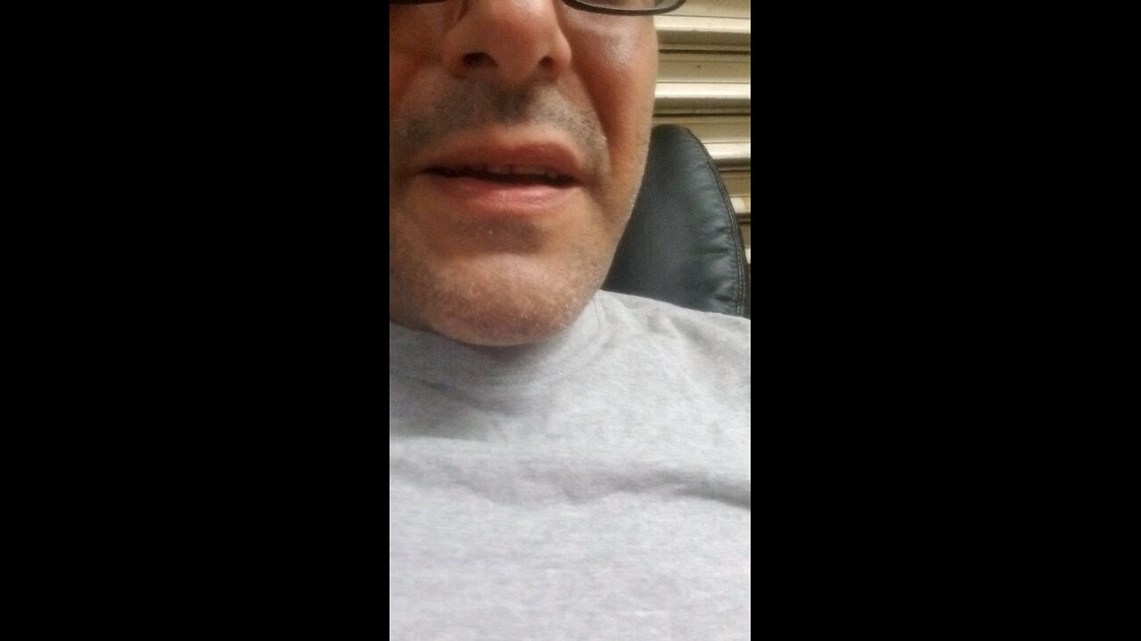 White is right.... 🤭🖕