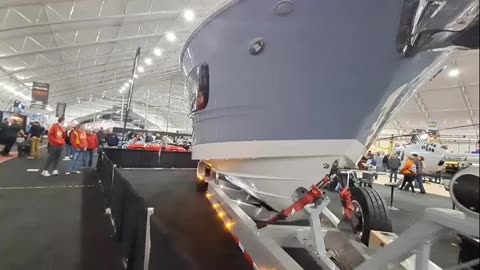Can you name this yachts engines? #yacht #boats
