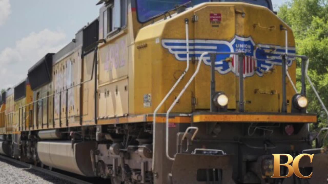 Union Pacific, Norfolk Southern discuss merger to create transcontinental railroad