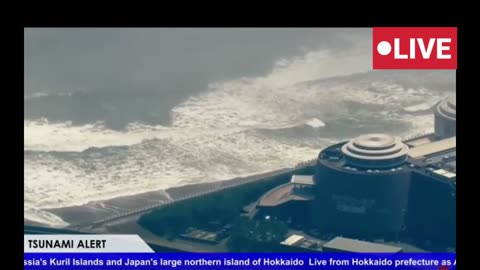 8.8 M Earthquake Near Kamchatka Causes Tsunami Warning for Hokkaido & Pacific | #BreakingNews
