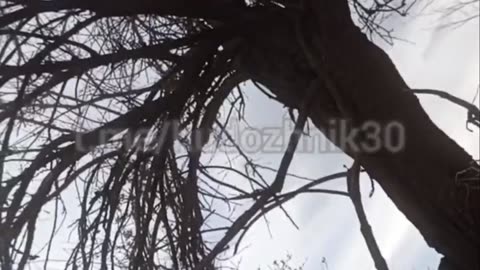 🚁🔥 Ukraine Russia War | Ukrainian Soldier Survives Kamikaze Blast, Keeps Fighting | RCF