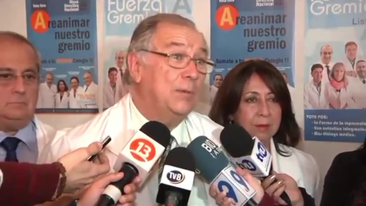 Antenas, productoras de cancer, entre otras cosas.