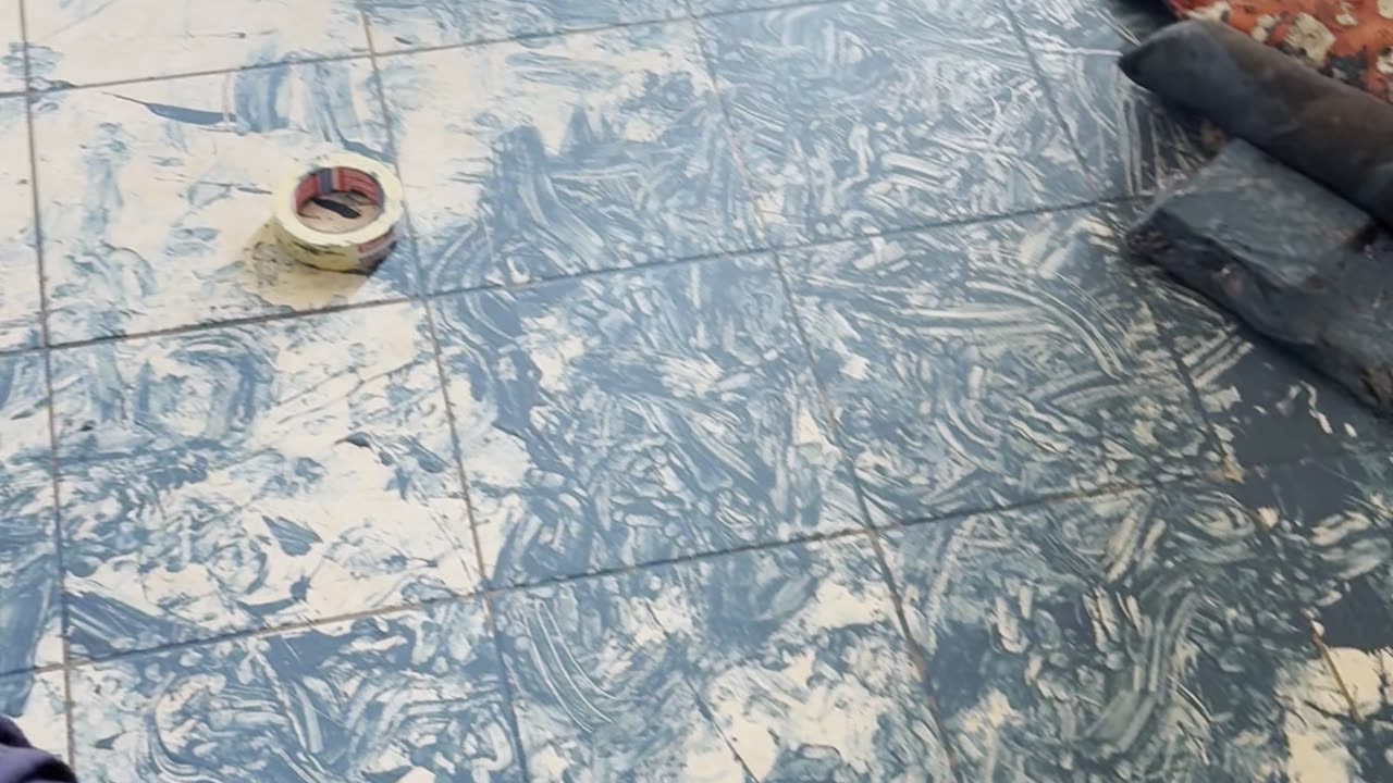 Kobe Got Into a Paint Can